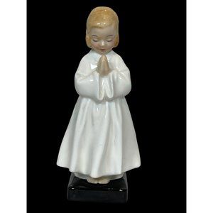 Vtg. Royal Doulton Bedtime HN 1978 Praying Girl Figurine Fine Bone China